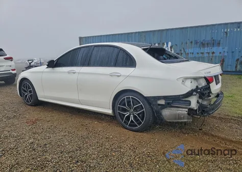 2022 Mercedes-Benz E 350 z USA, uszkodzony, nr VIN W1KZF8DB0NB033355